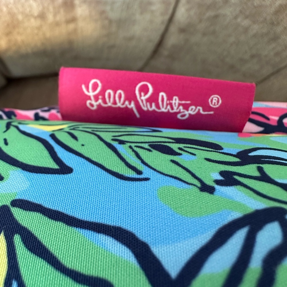 NWT Lilly Pulitzer Insulated Cooler Tote Bag - "Hot Spot", Beach Bag, Pool Tote - Picture 9 of 9